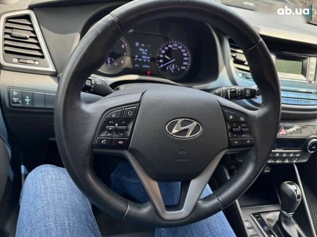 Хендай Туксон, объемом двигателя 2 л и пробегом 87 тыс. км за 17500 $, фото 23 на Automoto.ua