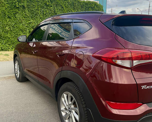 Хендай Туксон, объемом двигателя 2 л и пробегом 70 тыс. км за 16800 $, фото 4 на Automoto.ua