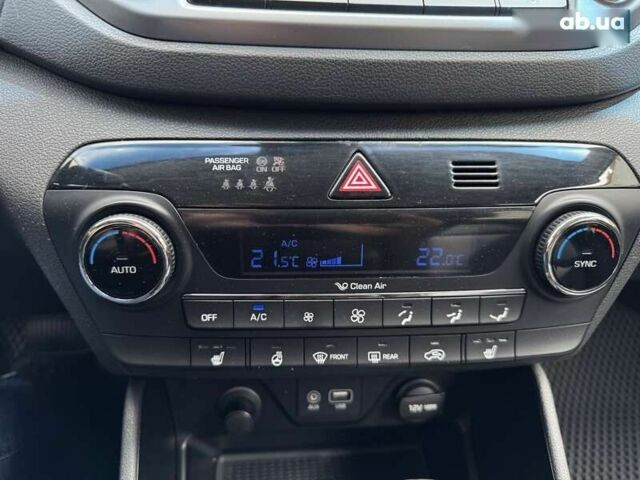 Хендай Туксон, объемом двигателя 2 л и пробегом 87 тыс. км за 17500 $, фото 26 на Automoto.ua