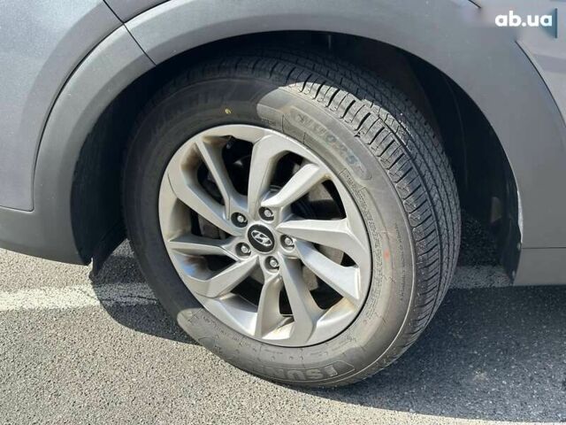 Хендай Туксон, объемом двигателя 2 л и пробегом 141 тыс. км за 16590 $, фото 9 на Automoto.ua