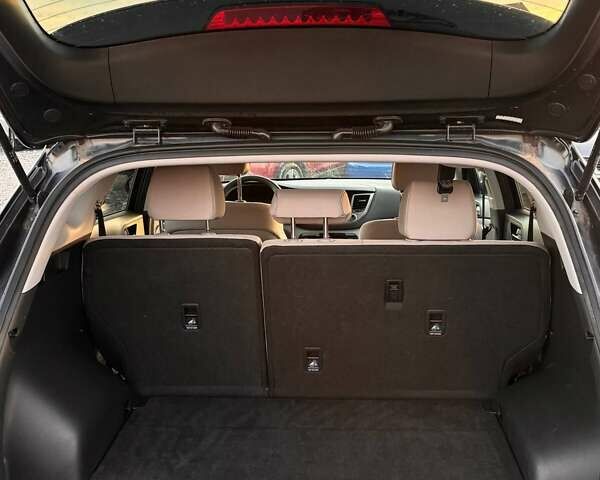 Хендай Туксон, об'ємом двигуна 2 л та пробігом 156 тис. км за 13900 $, фото 6 на Automoto.ua