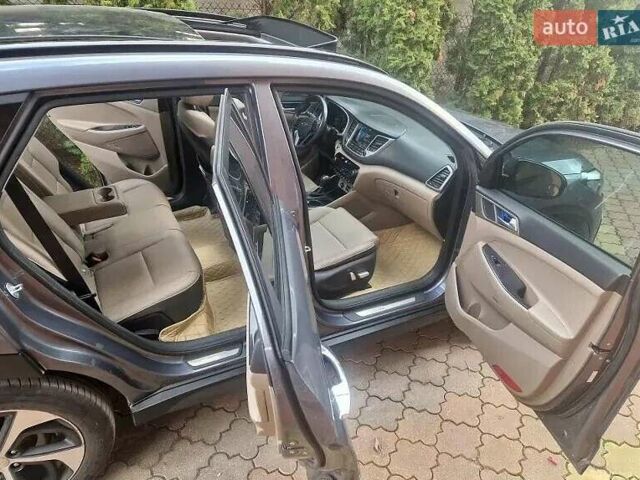 Хендай Туксон, объемом двигателя 1.6 л и пробегом 93 тыс. км за 15899 $, фото 24 на Automoto.ua