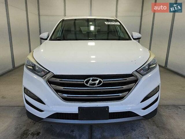 Хендай Туксон 2016 в Черновцах на Automoto.ua Хендай Туксон, объемом двигателя 1.59 л и пробегом 139 тыс. км за 2600 $, фото 4 на Automoto.ua