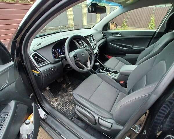 Хендай Туксон, объемом двигателя 2 л и пробегом 126 тыс. км за 15700 $, фото 9 на Automoto.ua