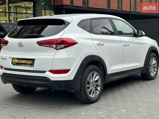 Хендай Туксон, об'ємом двигуна 2 л та пробігом 120 тис. км за 14990 $, фото 5 на Automoto.ua