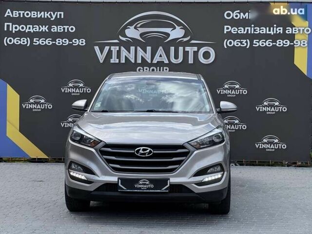 Хендай Туксон, объемом двигателя 2 л и пробегом 87 тыс. км за 17500 $, фото 3 на Automoto.ua