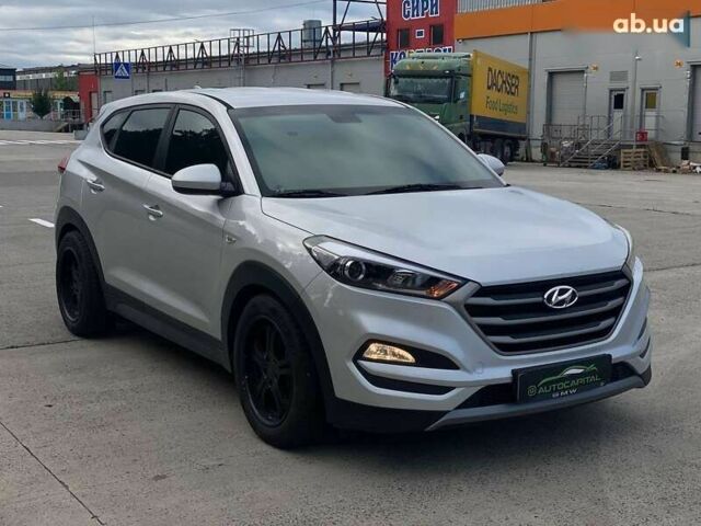 Хендай Туксон 2016 в Киеве на Automoto.ua Хендай Туксон, объемом двигателя 1.7 л и пробегом 99 тыс. км за 16490 $, фото 3 на Automoto.ua