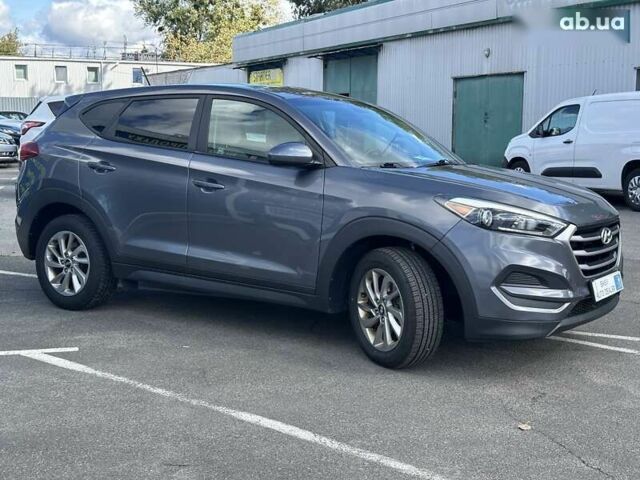 Хендай Туксон, объемом двигателя 2 л и пробегом 141 тыс. км за 16590 $, фото 3 на Automoto.ua