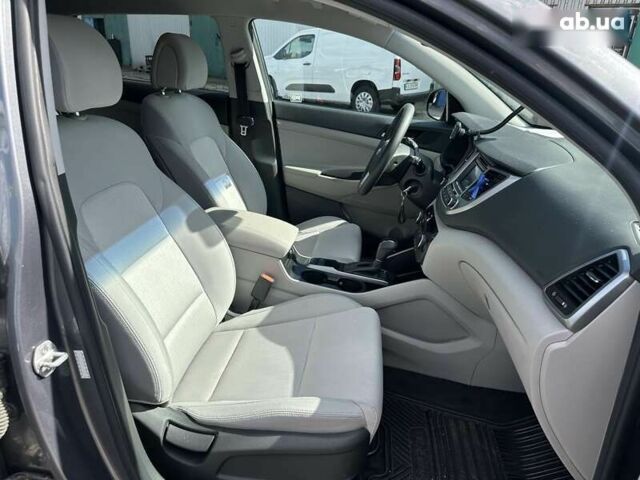 Хендай Туксон, объемом двигателя 2 л и пробегом 141 тыс. км за 16590 $, фото 26 на Automoto.ua