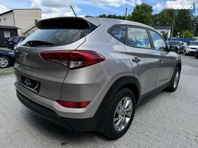 Хендай Туксон, объемом двигателя 2 л и пробегом 87 тыс. км за 17500 $, фото 12 на Automoto.ua