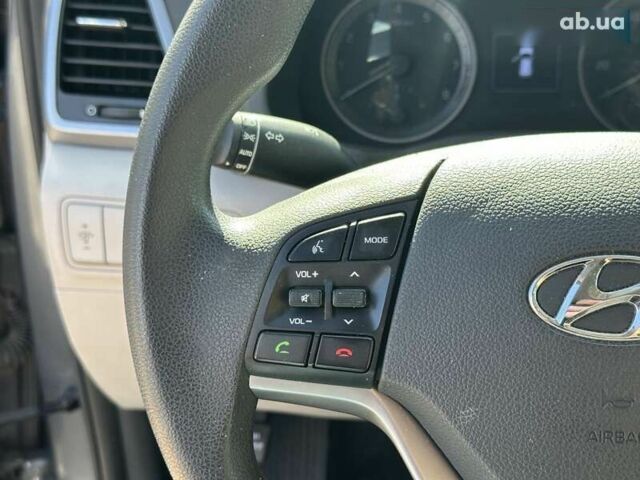 Хендай Туксон, объемом двигателя 2 л и пробегом 141 тыс. км за 16590 $, фото 16 на Automoto.ua