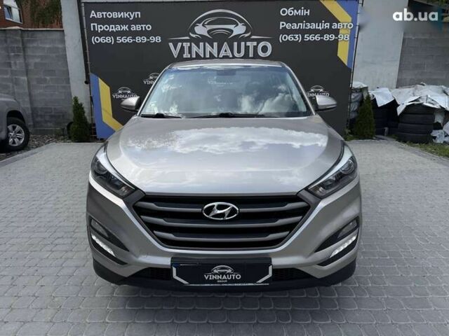 Хендай Туксон, объемом двигателя 2 л и пробегом 87 тыс. км за 17500 $, фото 6 на Automoto.ua