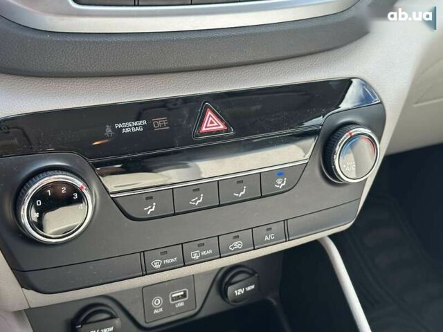 Хендай Туксон, объемом двигателя 2 л и пробегом 141 тыс. км за 16590 $, фото 21 на Automoto.ua