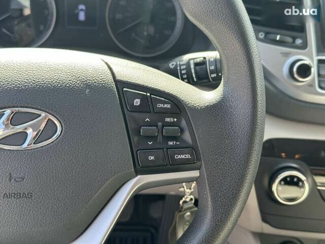 Хендай Туксон, объемом двигателя 2 л и пробегом 141 тыс. км за 16590 $, фото 15 на Automoto.ua