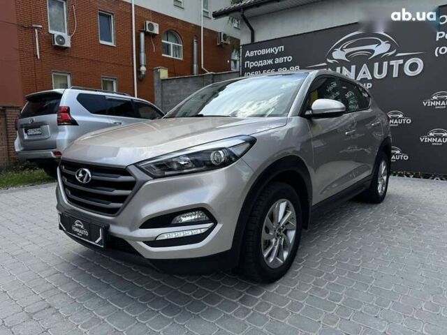 Хендай Туксон, объемом двигателя 2 л и пробегом 87 тыс. км за 17500 $, фото 7 на Automoto.ua