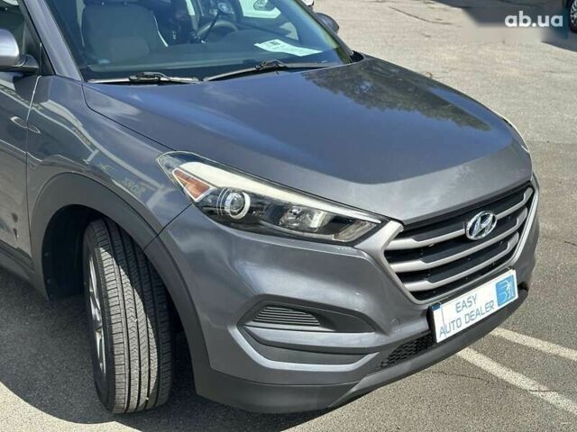 Хендай Туксон, объемом двигателя 2 л и пробегом 141 тыс. км за 16590 $, фото 10 на Automoto.ua