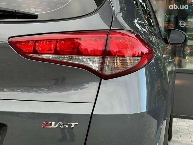 Хендай Туксон, объемом двигателя 1.7 л и пробегом 134 тыс. км за 15990 $, фото 13 на Automoto.ua