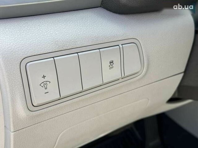 Хендай Туксон, объемом двигателя 2 л и пробегом 141 тыс. км за 16590 $, фото 14 на Automoto.ua