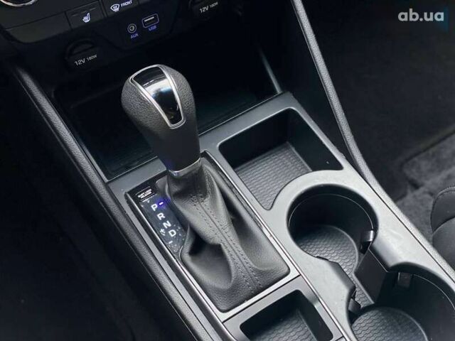 Хендай Туксон, объемом двигателя 1.7 л и пробегом 99 тыс. км за 16490 $, фото 28 на Automoto.ua