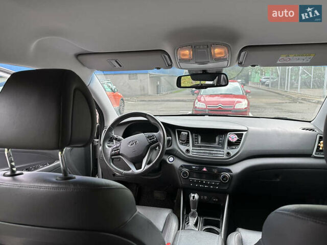 Хендай Туксон, об'ємом двигуна 2 л та пробігом 90 тис. км за 20500 $, фото 16 на Automoto.ua