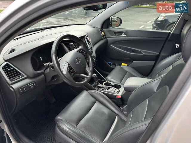 Хендай Туксон, об'ємом двигуна 2 л та пробігом 90 тис. км за 20500 $, фото 12 на Automoto.ua