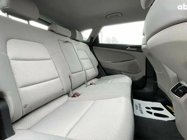 Хендай Туксон, объемом двигателя 2 л и пробегом 108 тыс. км за 15500 $, фото 21 на Automoto.ua