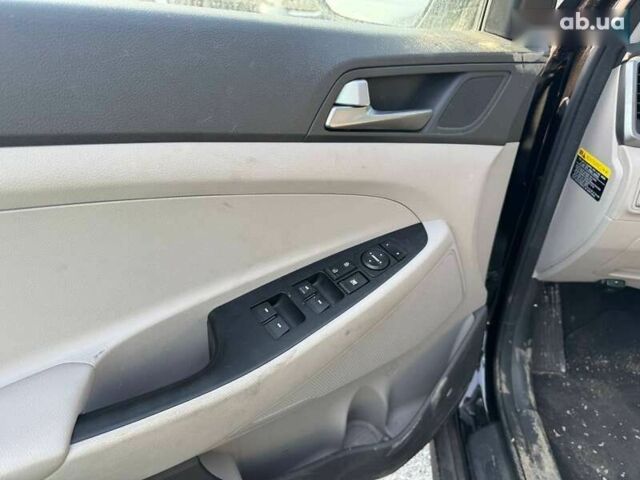 Хендай Туксон, объемом двигателя 2 л и пробегом 119 тыс. км за 11900 $, фото 5 на Automoto.ua