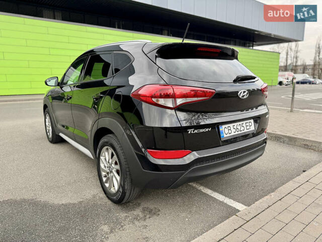 Хендай Туксон, объемом двигателя 2 л и пробегом 140 тыс. км за 14700 $, фото 6 на Automoto.ua