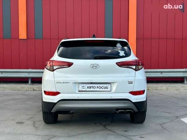 Хендай Туксон, объемом двигателя 1.6 л и пробегом 152 тыс. км за 18990 $, фото 6 на Automoto.ua