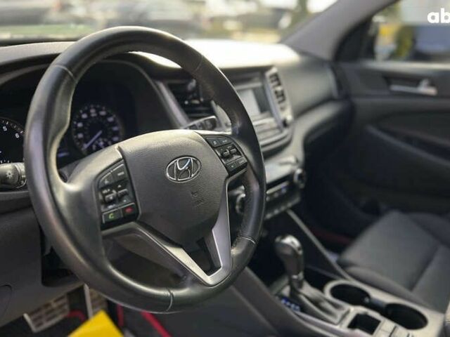 Хендай Туксон, объемом двигателя 1.6 л и пробегом 93 тыс. км за 16750 $, фото 17 на Automoto.ua