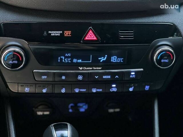 Хендай Туксон, об'ємом двигуна 1.7 л та пробігом 145 тис. км за 17990 $, фото 29 на Automoto.ua