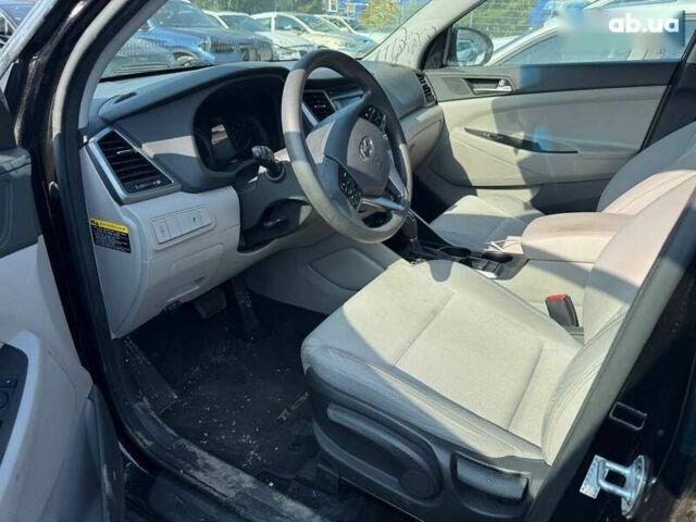 Хендай Туксон, объемом двигателя 2 л и пробегом 119 тыс. км за 11700 $, фото 6 на Automoto.ua
