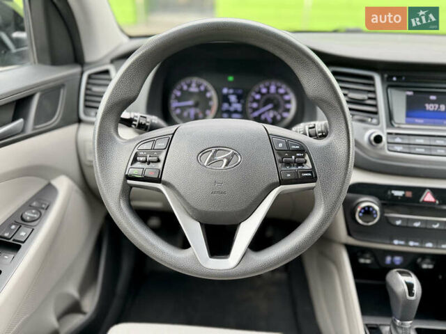 Хендай Туксон, объемом двигателя 2 л и пробегом 140 тыс. км за 14700 $, фото 15 на Automoto.ua