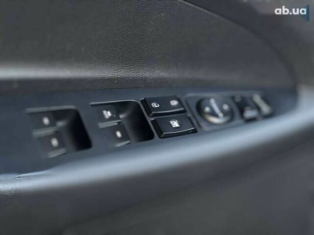 Хендай Туксон, об'ємом двигуна 1.7 л та пробігом 145 тис. км за 17990 $, фото 18 на Automoto.ua