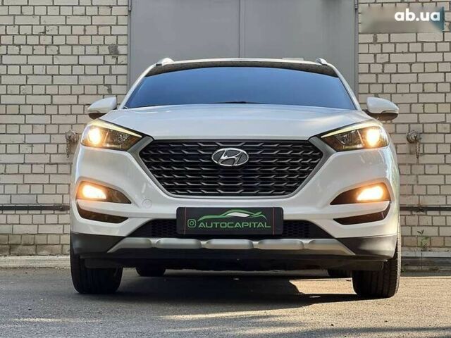 Хендай Туксон, об'ємом двигуна 1.7 л та пробігом 145 тис. км за 17990 $, фото 3 на Automoto.ua