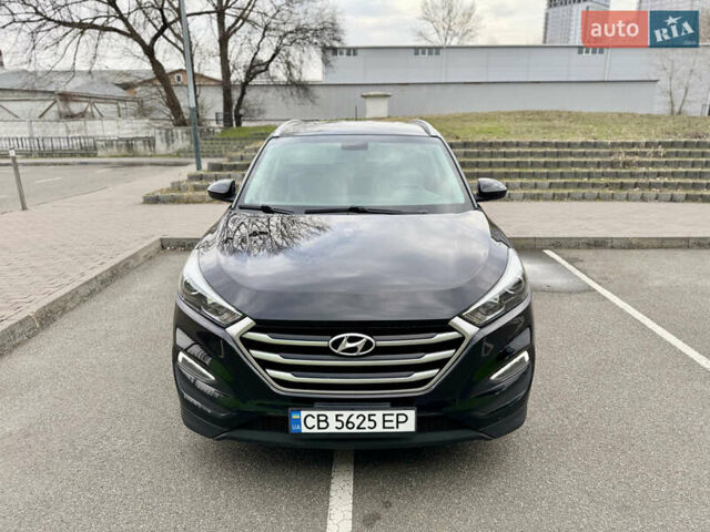 Хендай Туксон, объемом двигателя 2 л и пробегом 140 тыс. км за 14700 $, фото 2 на Automoto.ua