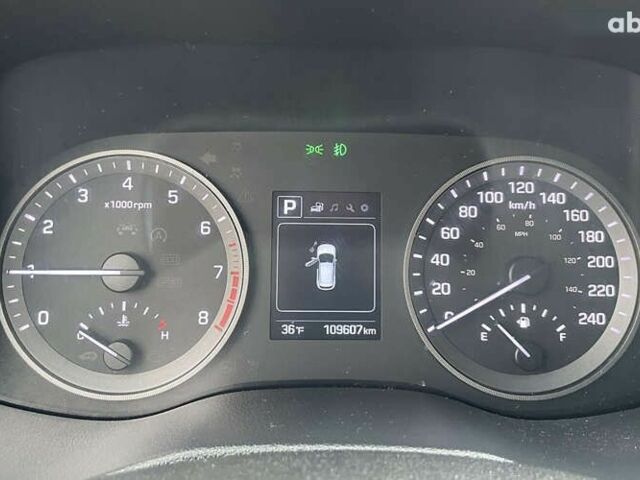 Хендай Туксон, объемом двигателя 2 л и пробегом 108 тыс. км за 15500 $, фото 10 на Automoto.ua
