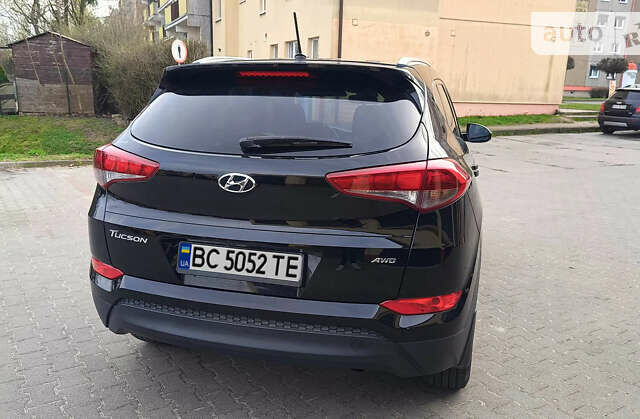 Хендай Туксон, об'ємом двигуна 2 л та пробігом 125 тис. км за 16100 $, фото 7 на Automoto.ua