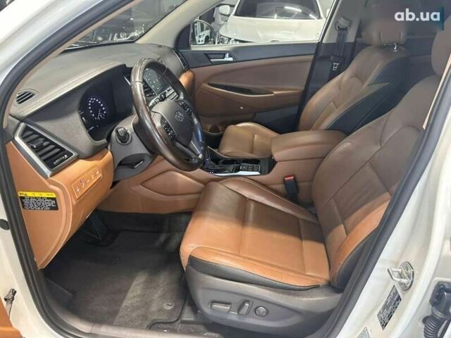 Хендай Туксон, объемом двигателя 2 л и пробегом 213 тыс. км за 18900 $, фото 20 на Automoto.ua