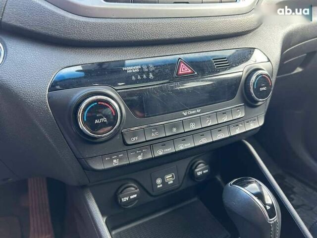 Хендай Туксон, объемом двигателя 1.6 л и пробегом 152 тыс. км за 18990 $, фото 19 на Automoto.ua