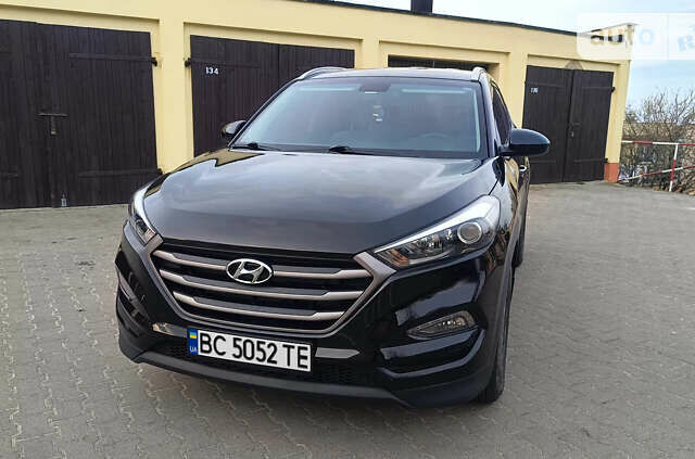 Хендай Туксон, об'ємом двигуна 2 л та пробігом 125 тис. км за 16100 $, фото 1 на Automoto.ua