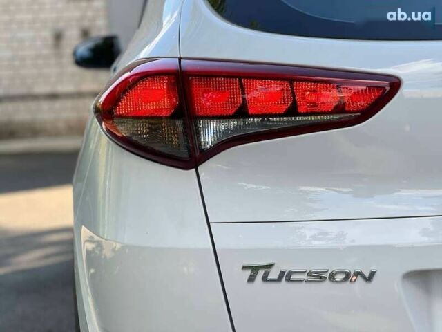 Хендай Туксон, об'ємом двигуна 1.7 л та пробігом 145 тис. км за 17990 $, фото 12 на Automoto.ua