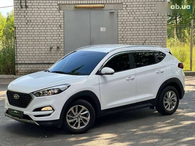 Хендай Туксон, об'ємом двигуна 1.7 л та пробігом 145 тис. км за 17990 $, фото 2 на Automoto.ua