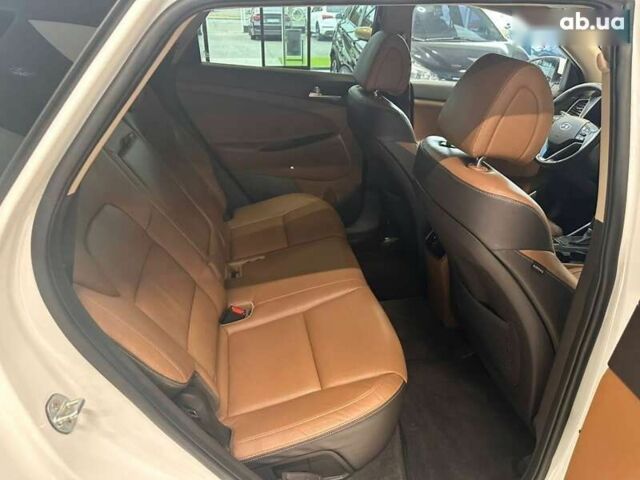 Хендай Туксон, объемом двигателя 2 л и пробегом 213 тыс. км за 18900 $, фото 22 на Automoto.ua