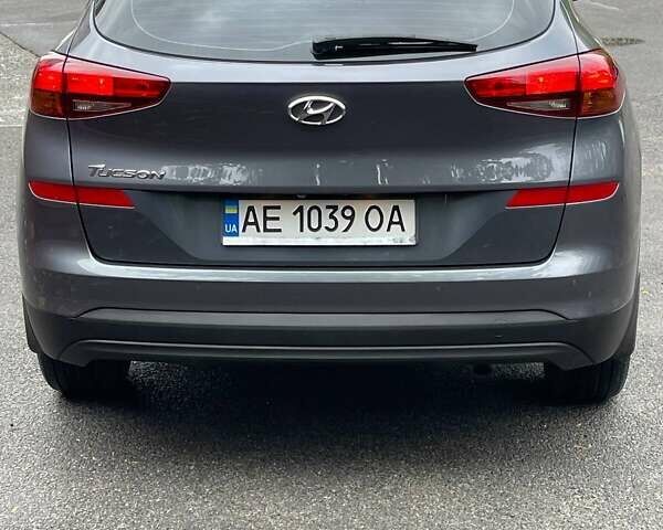 Хендай Туксон, объемом двигателя 2 л и пробегом 144 тыс. км за 19000 $, фото 5 на Automoto.ua