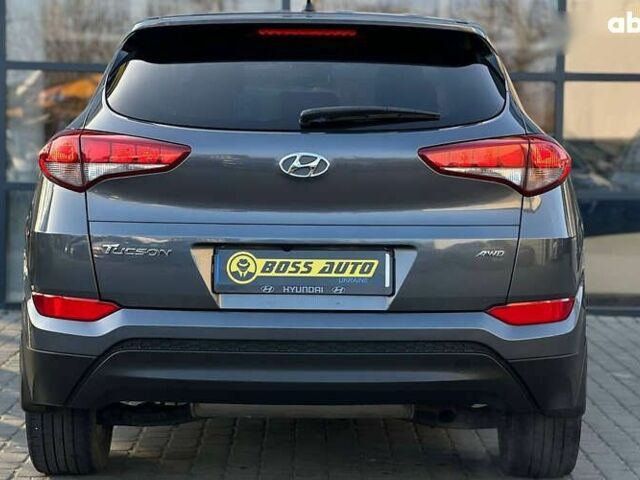 Хендай Туксон, объемом двигателя 2 л и пробегом 80 тыс. км за 17990 $, фото 4 на Automoto.ua