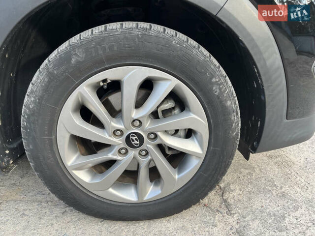 Хендай Туксон, об'ємом двигуна 2 л та пробігом 156 тис. км за 14800 $, фото 21 на Automoto.ua