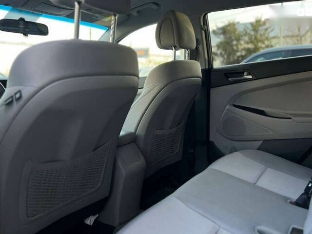 Хендай Туксон, объемом двигателя 2 л и пробегом 80 тыс. км за 17990 $, фото 27 на Automoto.ua