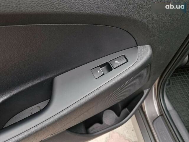 Хендай Туксон, об'ємом двигуна 2 л та пробігом 127 тис. км за 24999 $, фото 16 на Automoto.ua