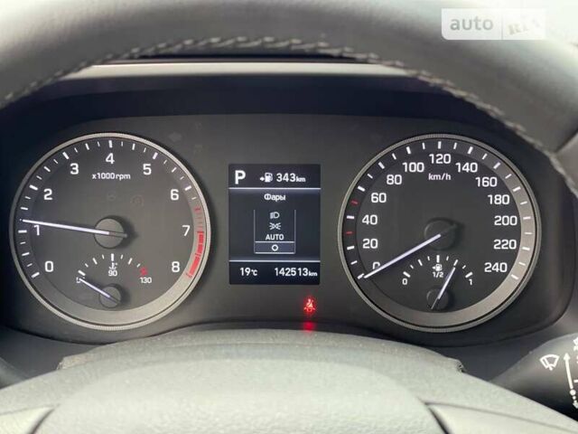 Хендай Туксон, объемом двигателя 2 л и пробегом 144 тыс. км за 19000 $, фото 13 на Automoto.ua